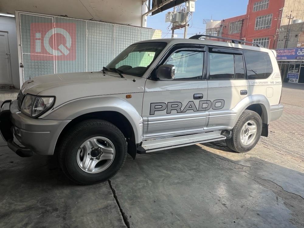 تۆیۆتا لاندكروزر پرادۆ